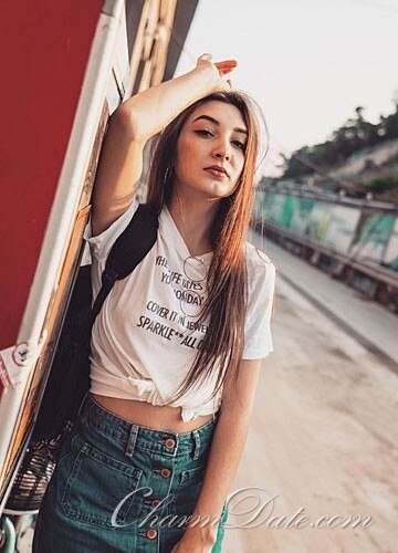 Karina Profile image 3