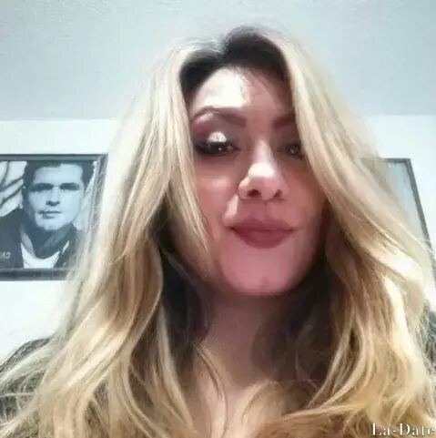 Valentina, 43