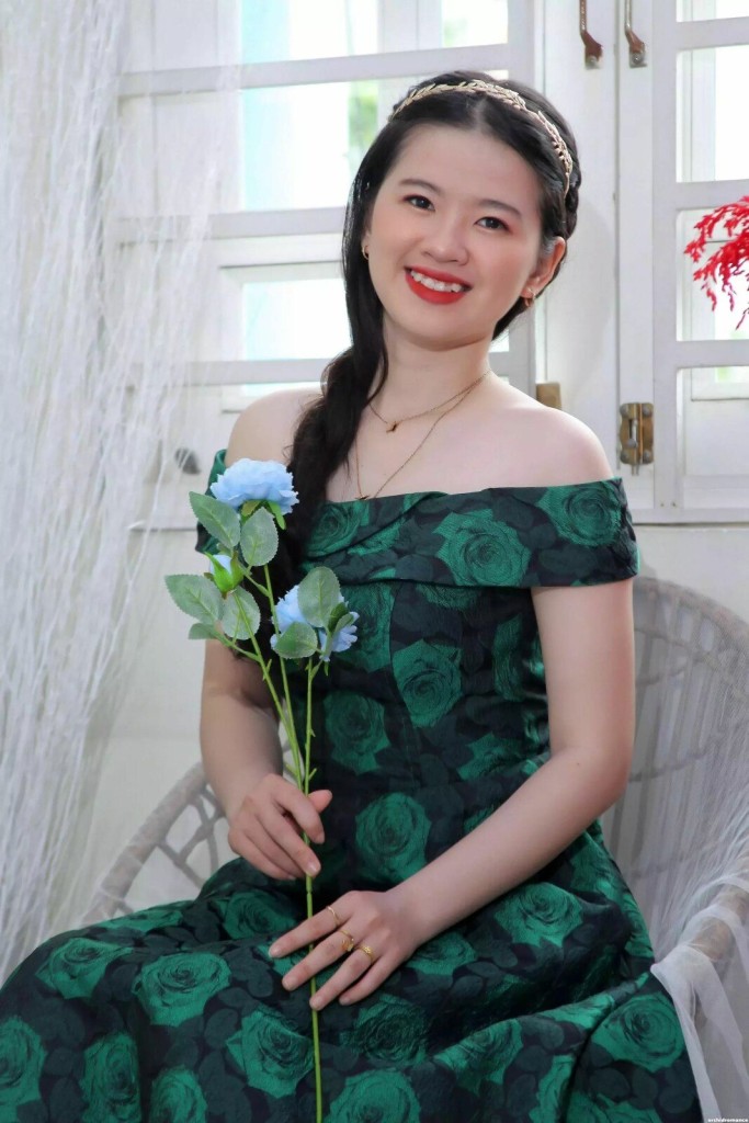 Natalia Profile image 4