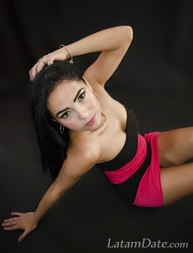 Maria, 24