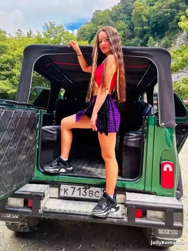 Kristina Profile image 5