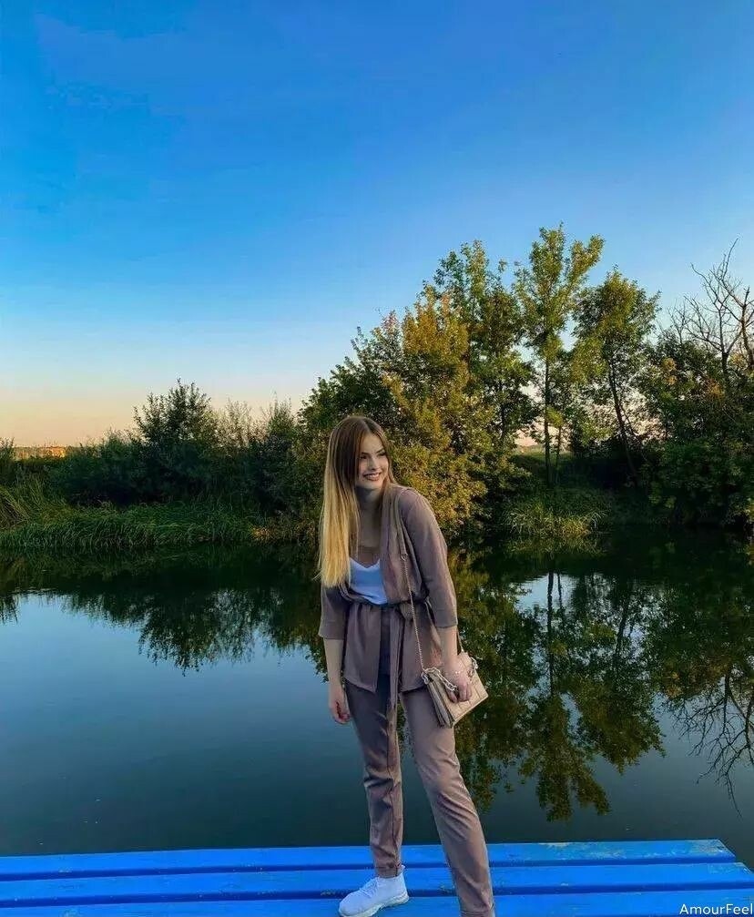 Viktoriya Profile image 6