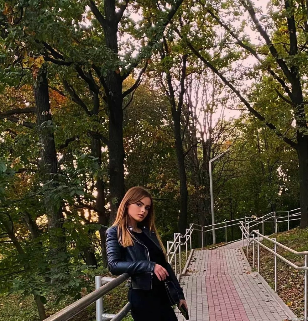 Viktoriya Profile image 4