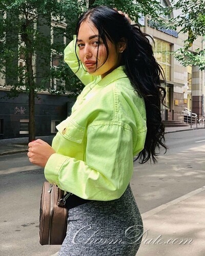 Anya Profile image 2